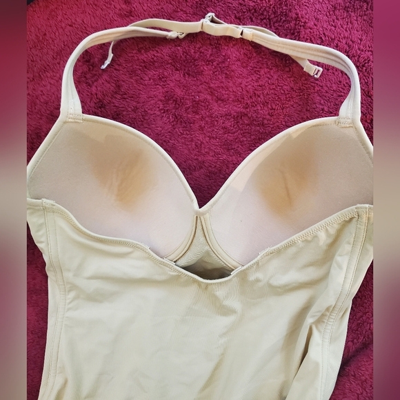 LE MYSTERE Seamless Firm Control 38C Multiposition Straps - Picture 3 of 9